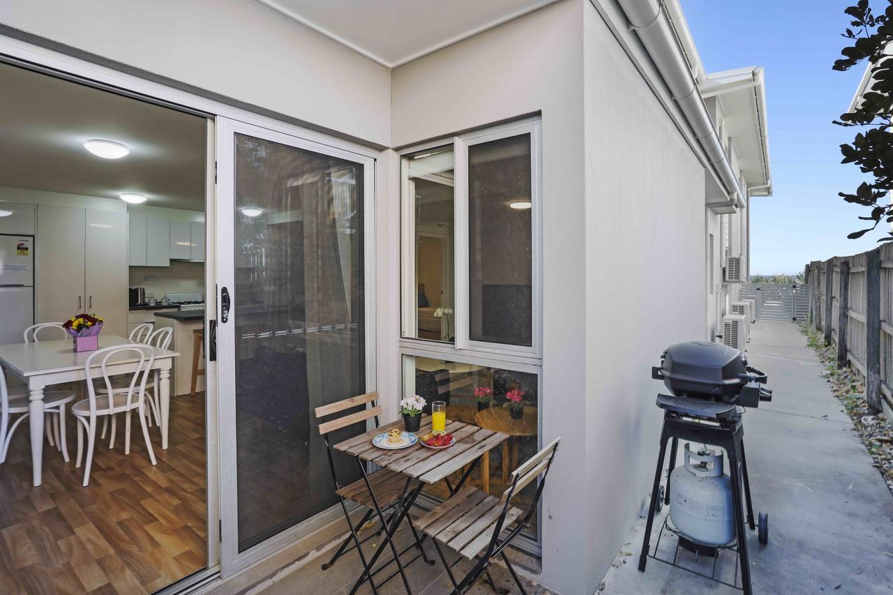 Sandbox Apartments Gold Coast Esterno foto